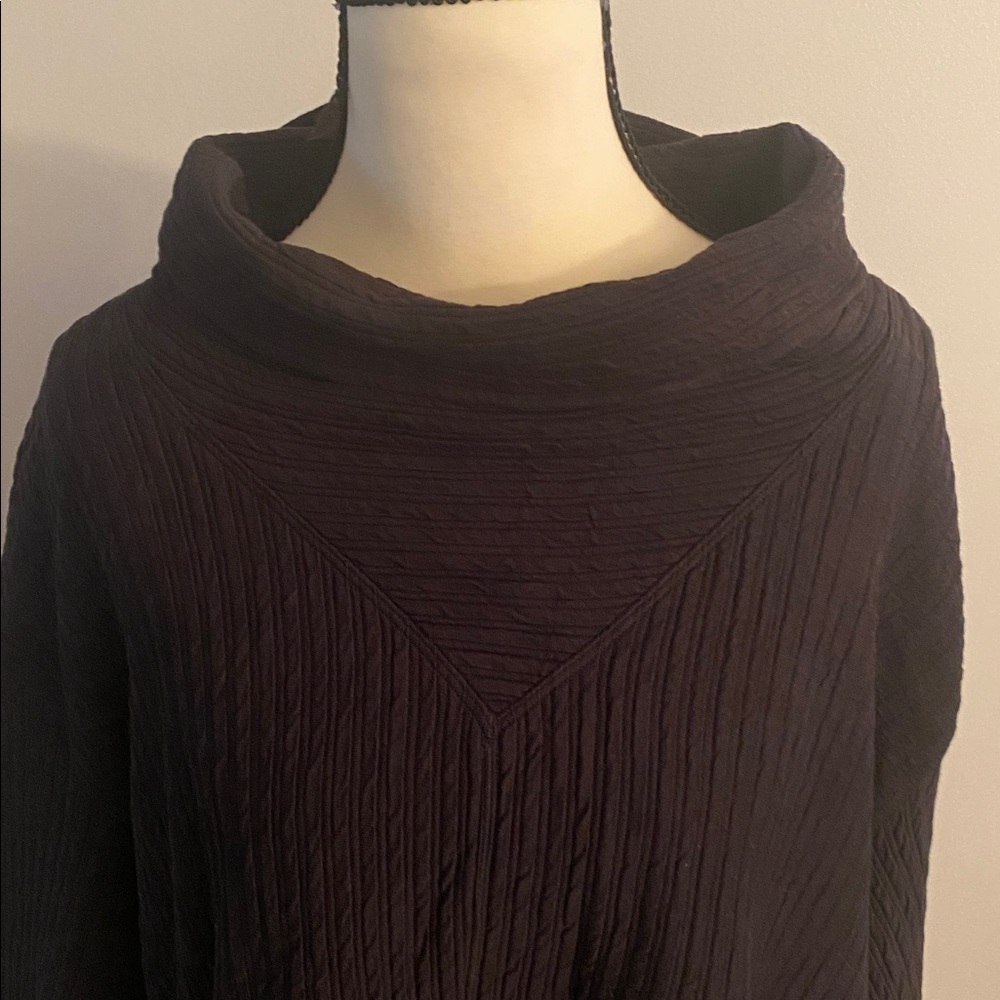 Lululemon size L/XL dark blue top roll up long sleeves - Picture 2 of 10